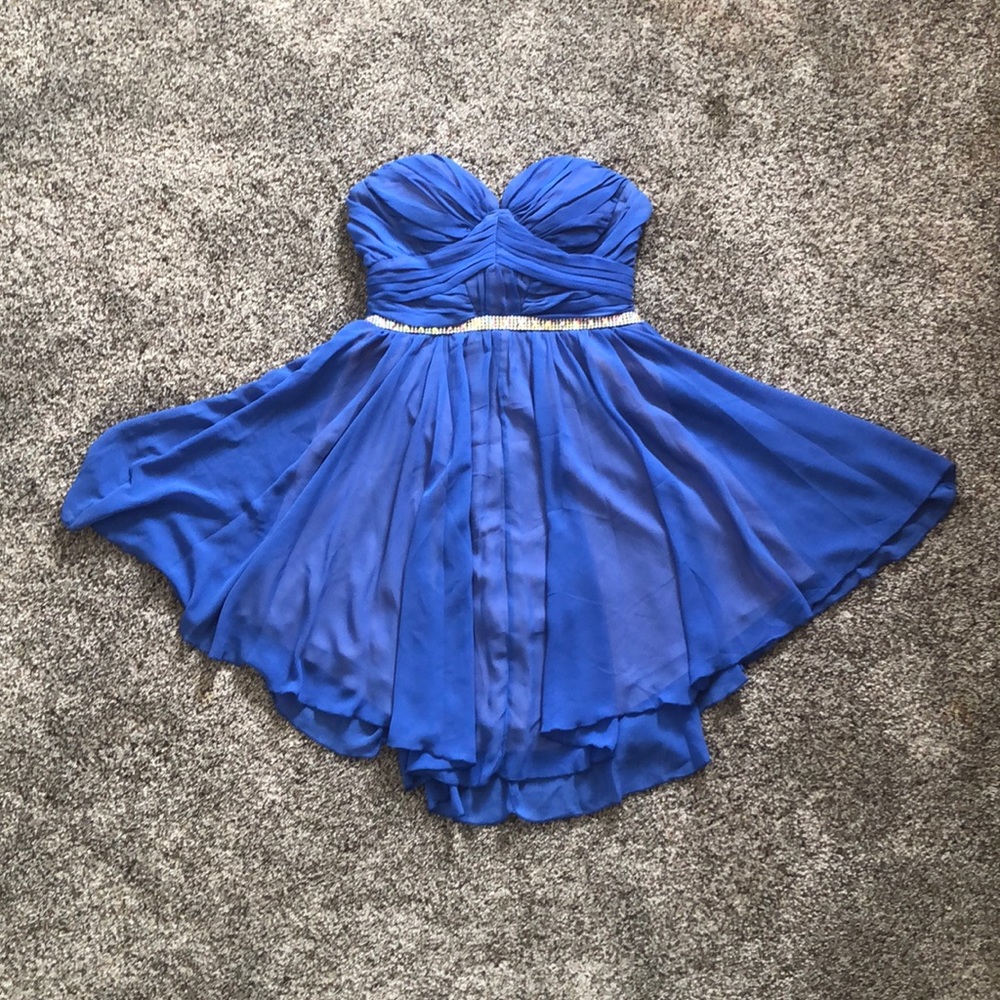 Gorgeous blue, strapless prom dress
